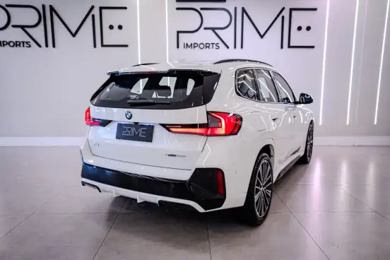 BMW-X1-2023