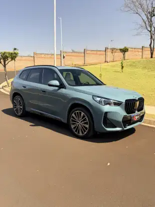 BMW-X1-2025