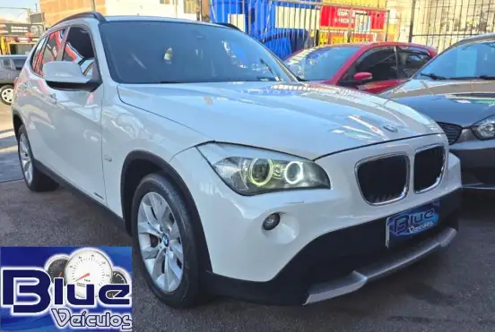 BMW-X1-2.0 18I S-DRIVE 4X2 16V GASOLINA 4P AUTOMÁTICO BMW-X1-2011