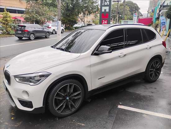 BMW-X1-2017