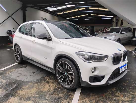 BMW-X1-2017