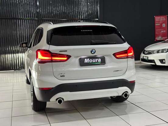 BMW-X1-2021
