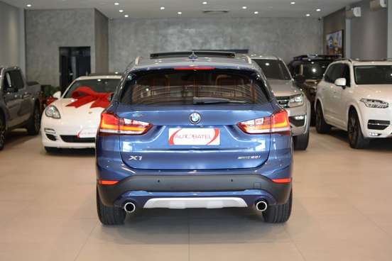 BMW-X1-2.0 16V TURBO ACTIVEFLEX SDRIVE20I X-LINE 4P AUTOMÁTICO BMW-X1-2021