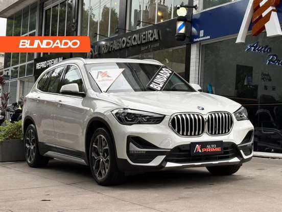 BMW-X1-2021