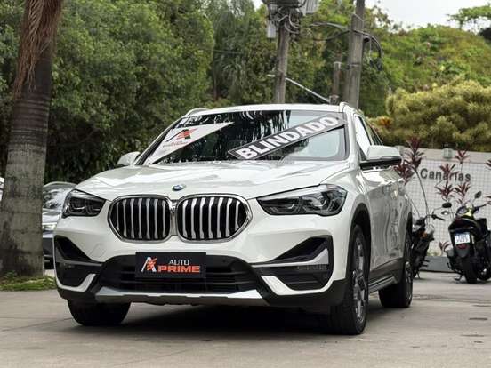 BMW-X1-2021