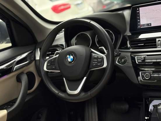 BMW-X1-2021