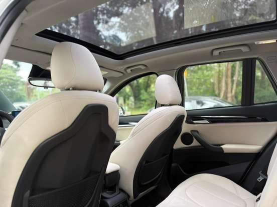 BMW-X1-2021