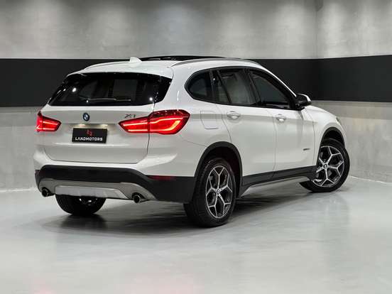 BMW-X1-2.0 16V TURBO ACTIVEFLEX SDRIVE20I X-LINE 4P AUTOMÁTICO BMW-X1-2016