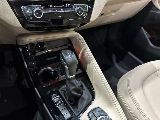 BMW-X1-2.0 16V TURBO ACTIVEFLEX SDRIVE20I X-LINE 4P AUTOMÁTICO BMW-X1-2016