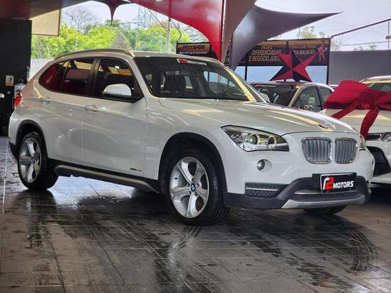 BMW-X1-2.0 16V TURBO GASOLINA SDRIVE20I 4P AUTOMÁTICO BMW-X1-2013