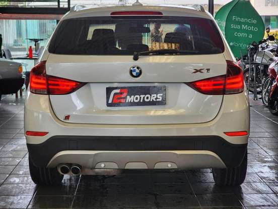 BMW-X1-2013