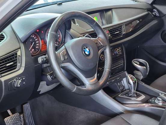 BMW-X1-2013