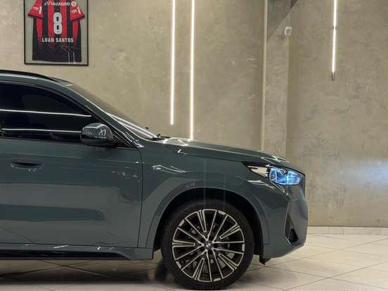 BMW-X1-2023