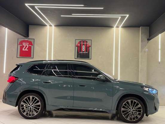 BMW-X1-2023