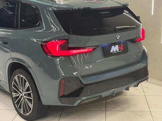 BMW-X1-2023