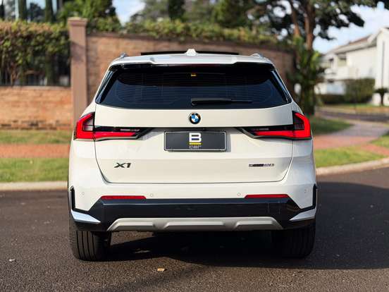 BMW-X1-2.0 16V TURBO GASOLINA SDRIVE20I X-LINE STEPTRONIC BMW-X1-2024