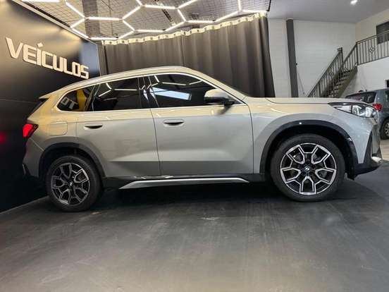 BMW-X1-2.0 16V TURBO GASOLINA SDRIVE20I X-LINE STEPTRONIC BMW-X1-2023
