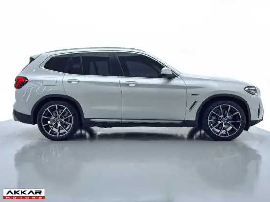 BMW-X3-2022