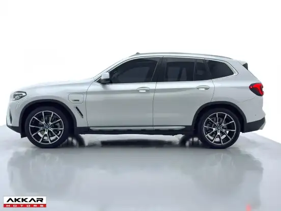BMW-X3-2022