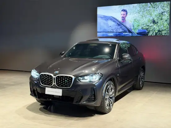 BMW-X4-2025