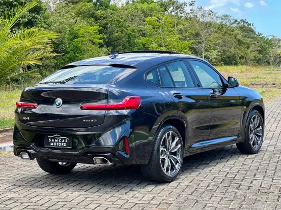 BMW-X4-2023
