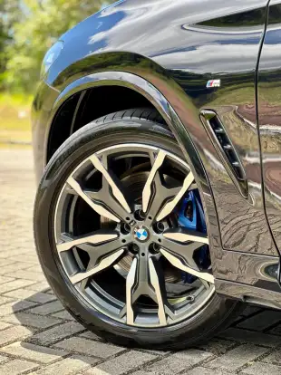 BMW-X4-2023