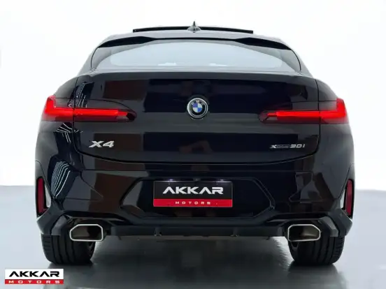 BMW-X4-2022