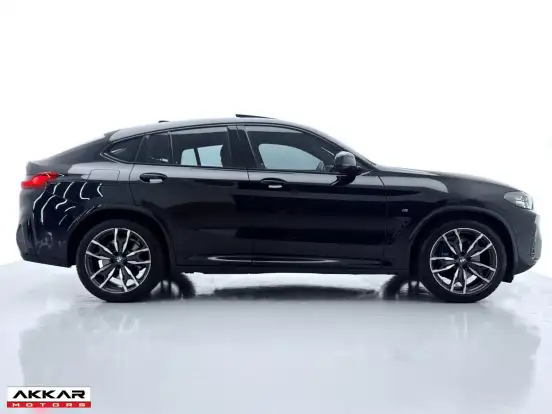 BMW-X4-2022