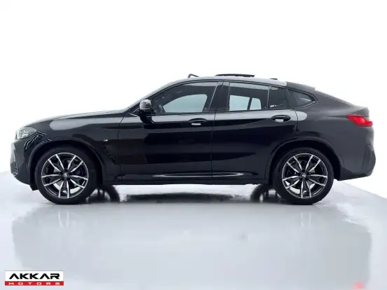 BMW-X4-2022