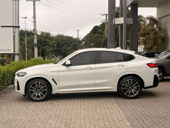 BMW-X4-2.0 16V GASOLINA XDRIVE30I M SPORT STEPTRONIC BMW-X4-2023