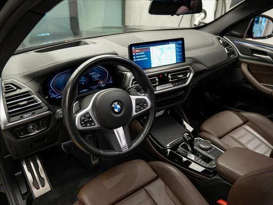 BMW-X4-2023