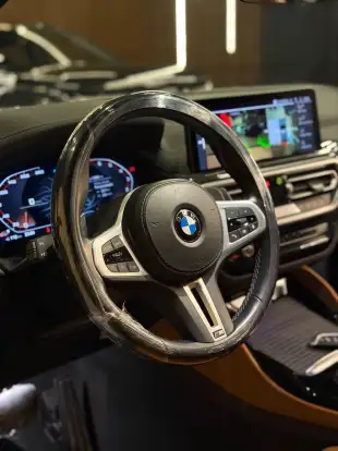 BMW-X4-2022