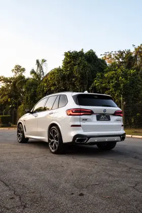 BMW X5 3.0 I6 TURBO HÍBRIDO XDRIVE45E M SPORT AUTOMÁTICO