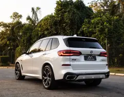 BMW X5 3.0 I6 TURBO HÍBRIDO XDRIVE45E M SPORT AUTOMÁTICO BMW X5 3.0 I6 TURBO HÍBRIDO XDRIVE45E M SPORT AUTOMÁTICO