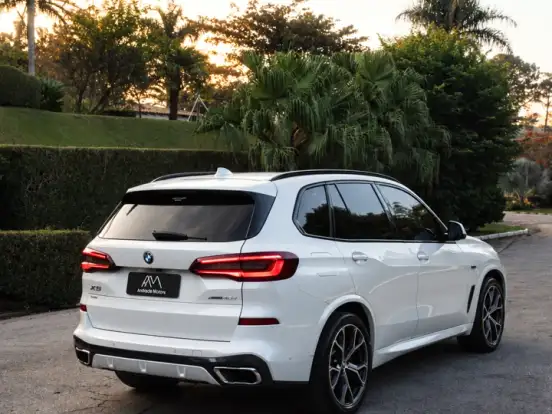 BMW-X5-3.0 I6 TURBO HÍBRIDO XDRIVE45E M SPORT AUTOMÁTICO BMW-X5-2022
