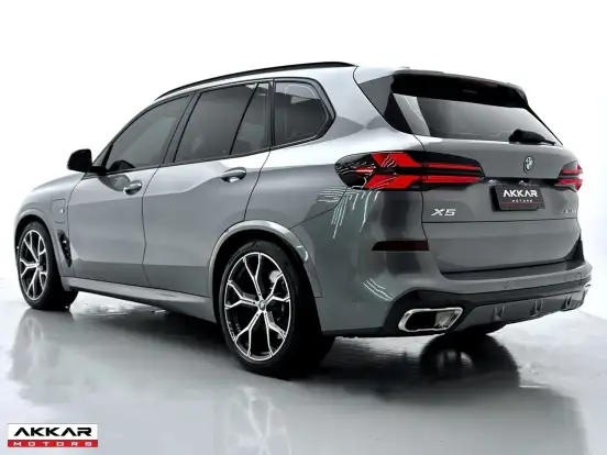 BMW-X5-2023