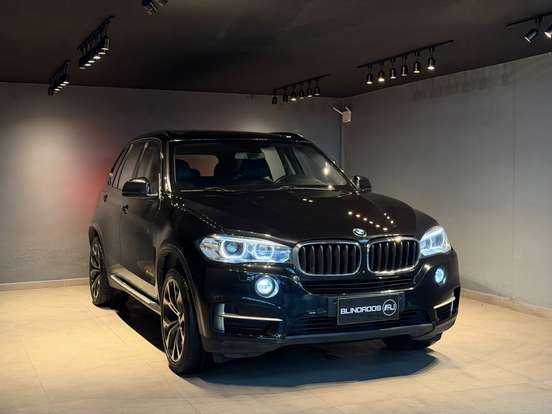 BMW-X5-3.0 4X4 30D I6 TURBO DIESEL 4P AUTOMÁTICO BMW-X5-2018