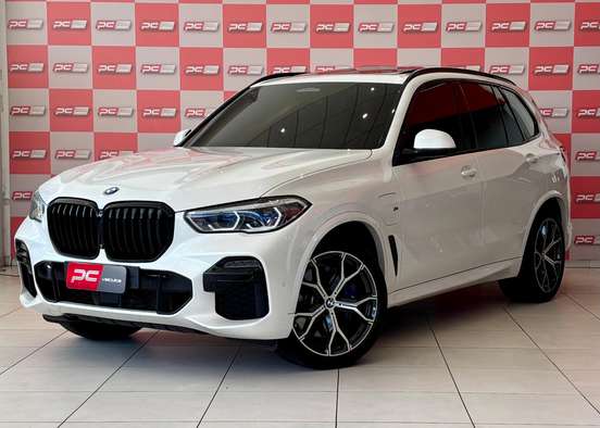 BMW-X5-2021