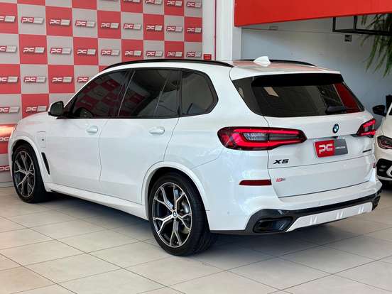 BMW-X5-3.0 I6 TURBO HÍBRIDO XDRIVE45E M SPORT AUTOMÁTICO BMW-X5-2021