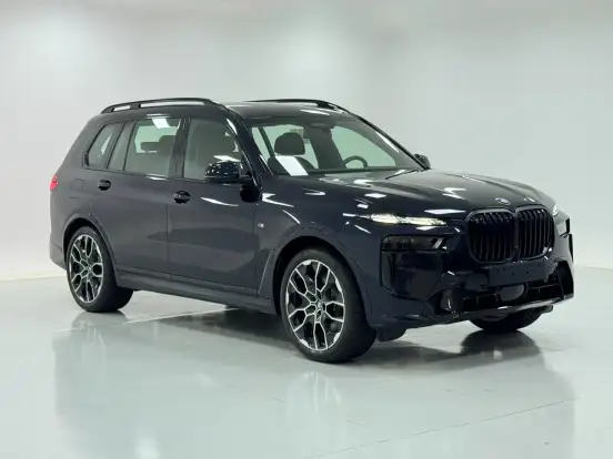 BMW-X7-2025