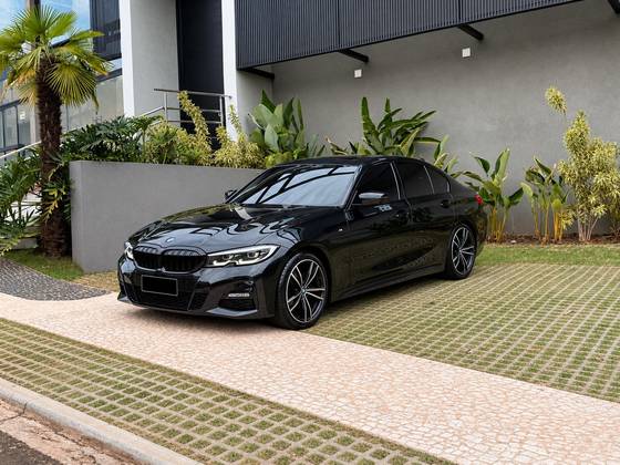 BMW 320i 2.0 16V TURBO GASOLINA M SPORT AUTOMÁTICO