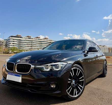 BMW-320i-2018