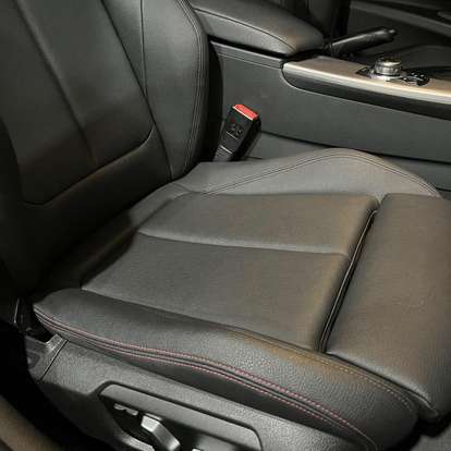 BMW-320i-2017