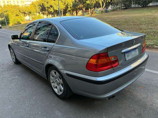 BMW-320i-2.2 24V GASOLINA 4P AUTOMÁTICO BMW-320i-2003
