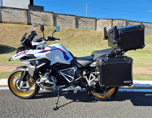 BMW-R 1250 GS ADVENTURE PREMIUM RALLYE BMW-R 1250 GS ADVENTURE PREMIUM RALLYE-2024