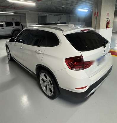 BMW-X1-2013
