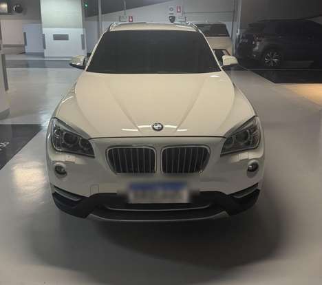 BMW-X1-2013