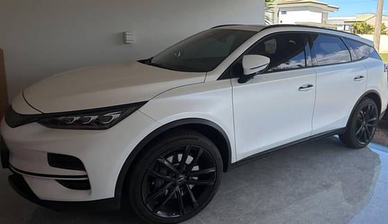 BYD TAN ELÉTRICO AWD