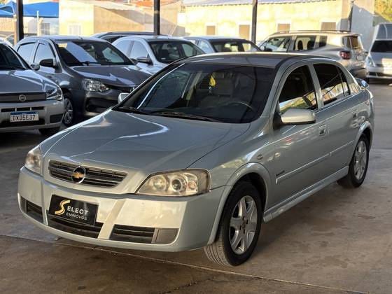 CHEVROLET ASTRA 2.0 MPFI ADVANTAGE 8V FLEX 4P MANUAL