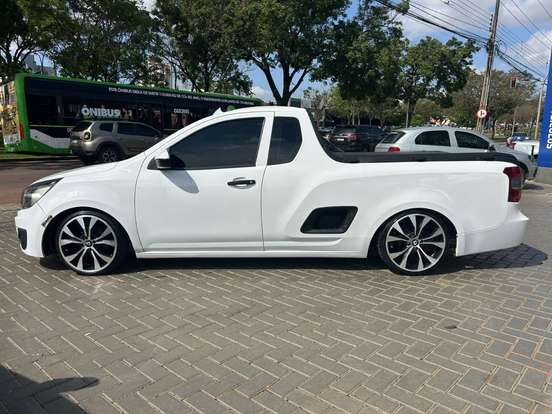 CHEVROLET-MONTANA-2014